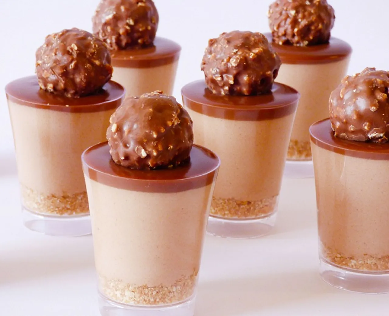 מוס שוקולד מפנק בקלי קלות