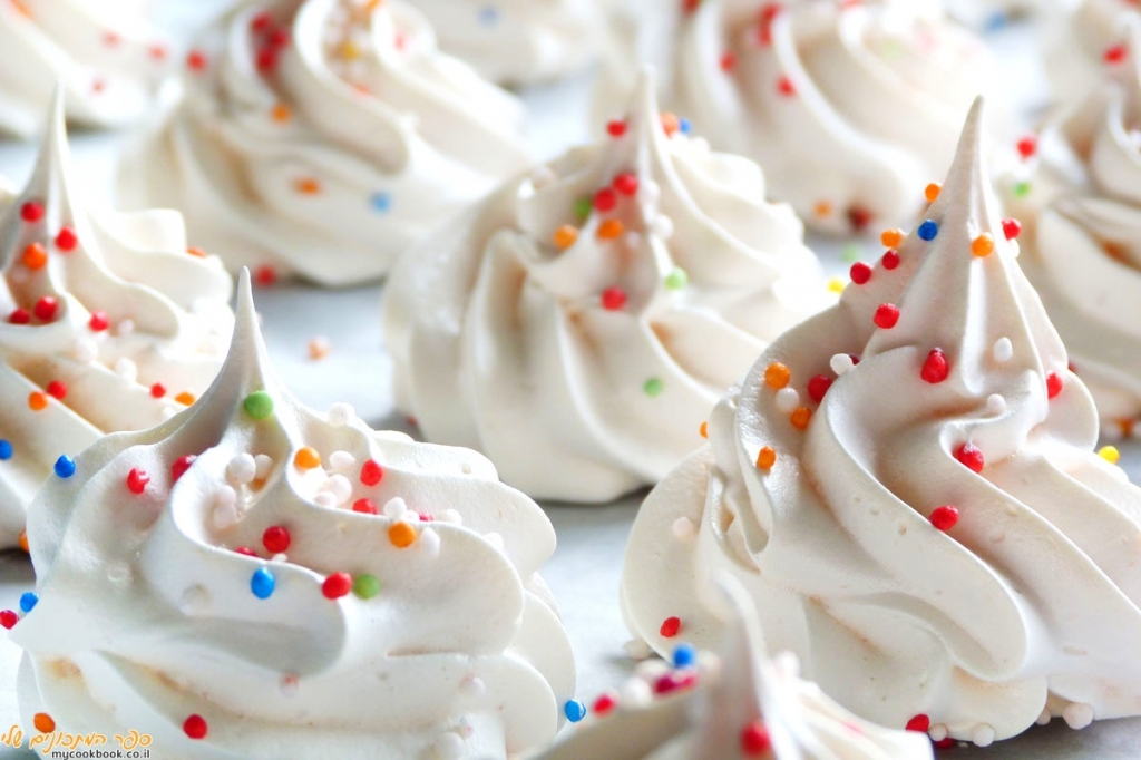 נשיקות מרנג