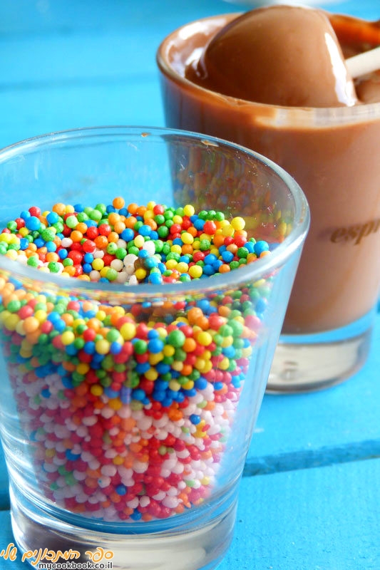 קייק פופס שוקולד מקרוב